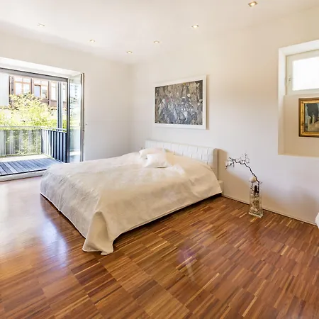 Zittera - Adults Only * אינסברוק