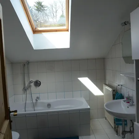 Zittera - Adults Only * Ίνσμπρουκ